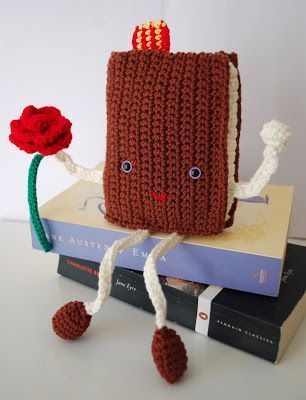 Libro y rosa de ganchillo para Sant Jordi