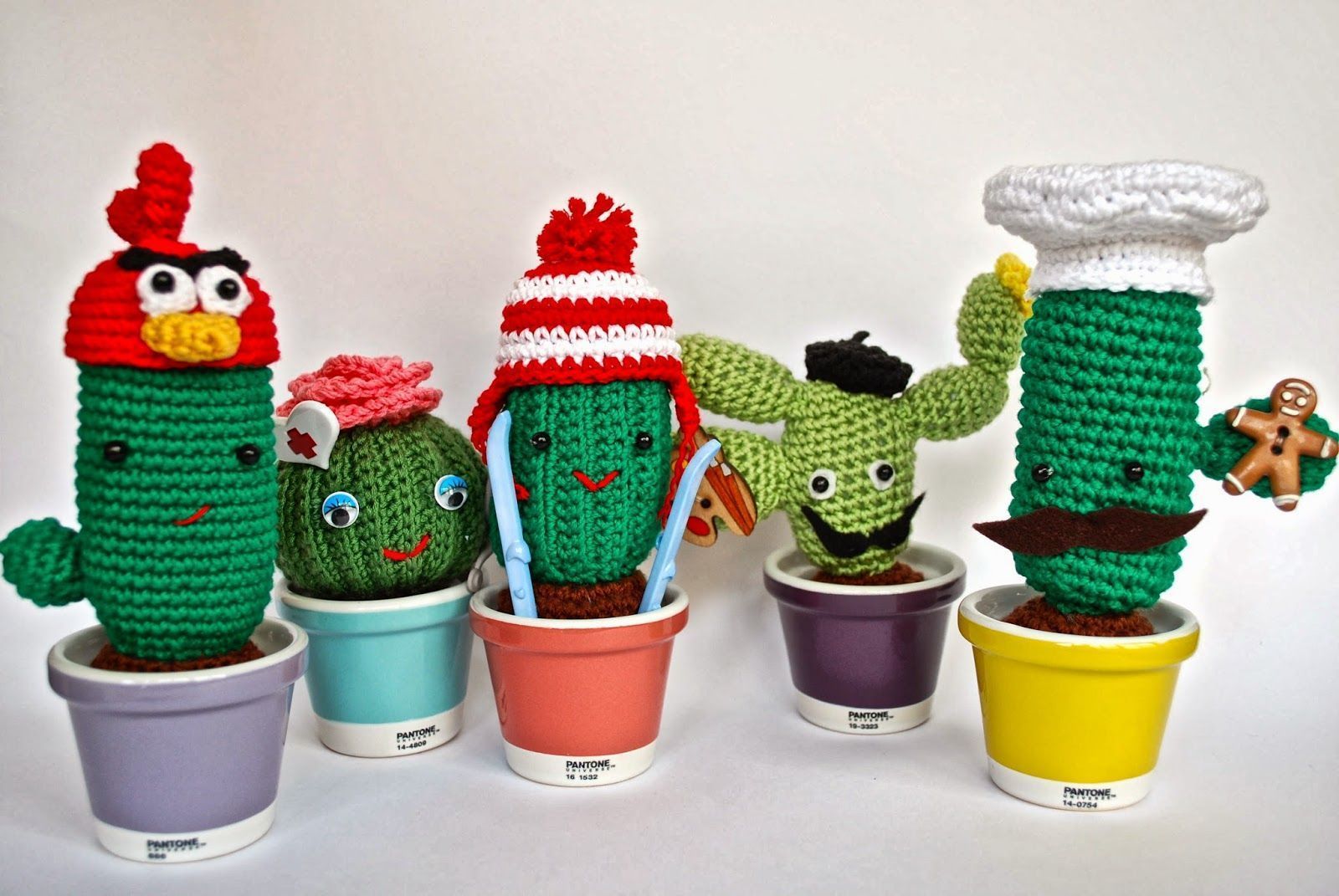 Amigurumi cactus
