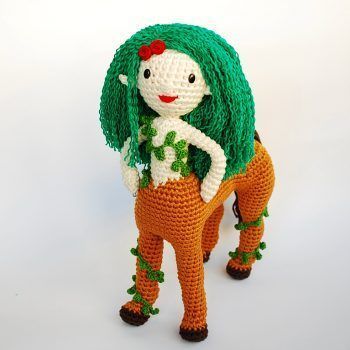 poner-pelo-a-muñecas-amigurumi